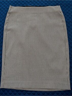 ELLE Black & White Gingham Pencil Skirt